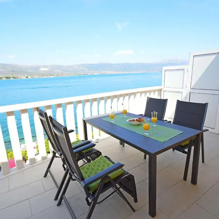 Apartamento Mornar-1 By Interhome *