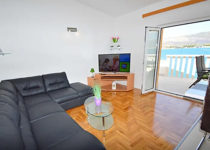 Apartman Mornar-1 By Interhome