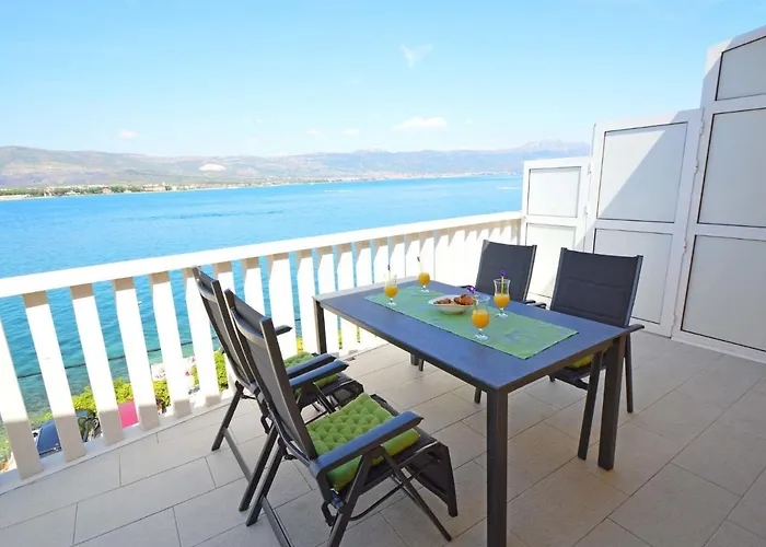 Apartman Mornar-1 By Interhome *