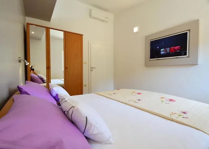 Mornar-1 By Interhome *