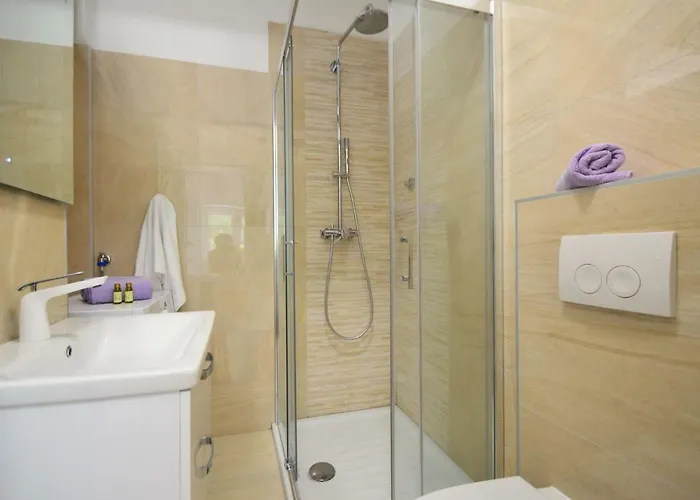 Mornar-1 By Interhome * Трогир